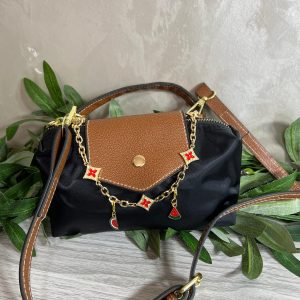 Chic Cross body bag with a Watermelon Chain - Black